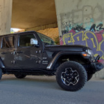 Jeep Wrangler 2,0l Overland Granite Crystal - BumperOffroad