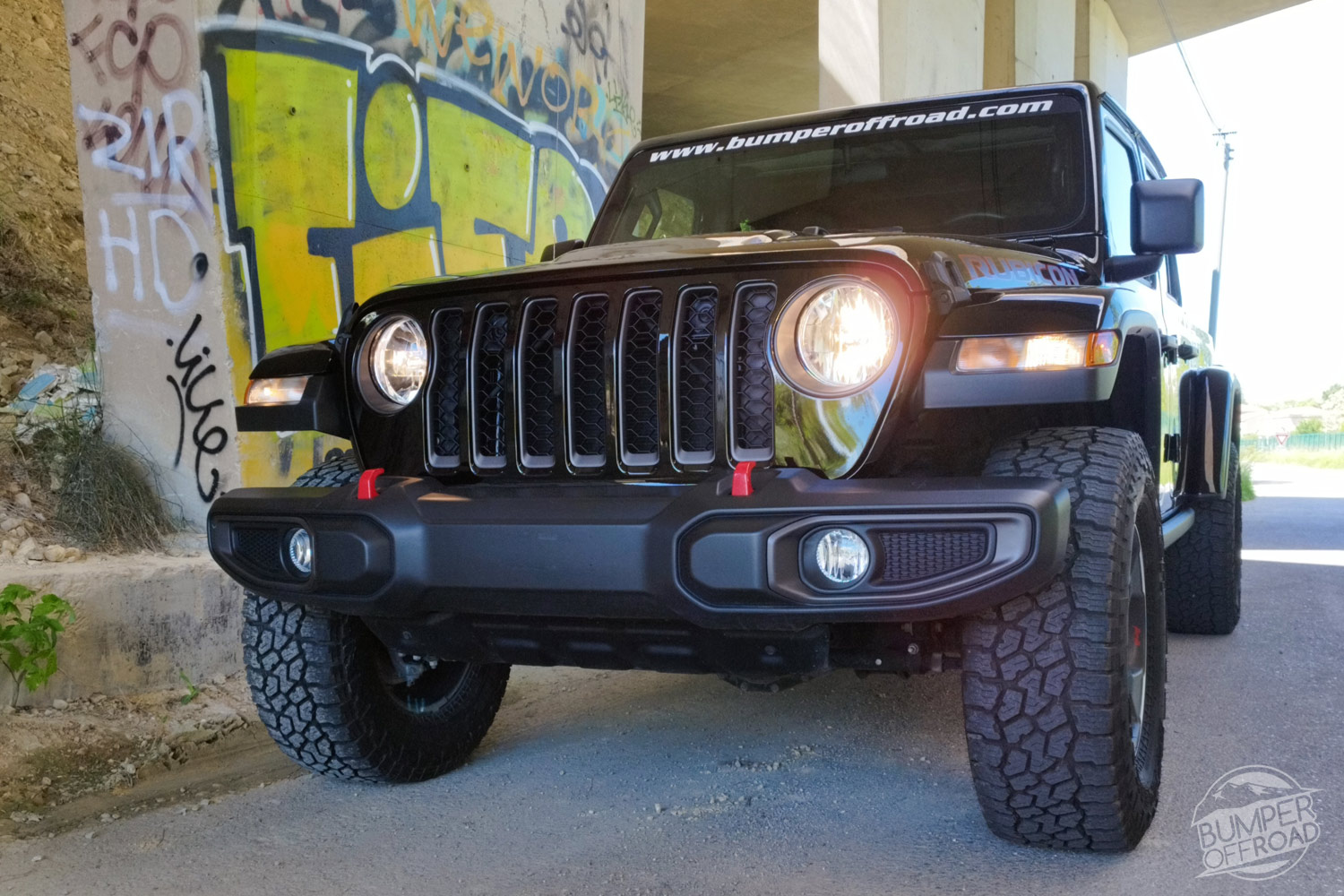 Genuine Mopar Rear Bumper Bezel – Right Side Passenger – For Jeep Gladiator JT 2020-2022 3.6L – OEM 68342090AA