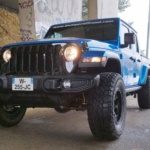 Jeep Gladiator 3,6L V6 Willys Hydroblue full