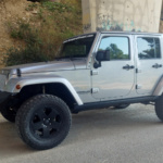 Jeep JKU Sahara 2,8 CRD Grise full