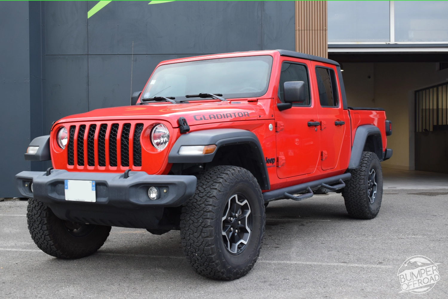 Jeep Gladiator 3,6 V6 E85 Colorado Red full