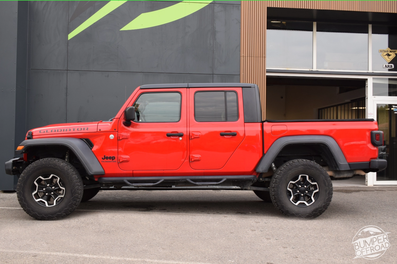 Jeep Gladiator 3,6 V6 E85 Colorado Red full