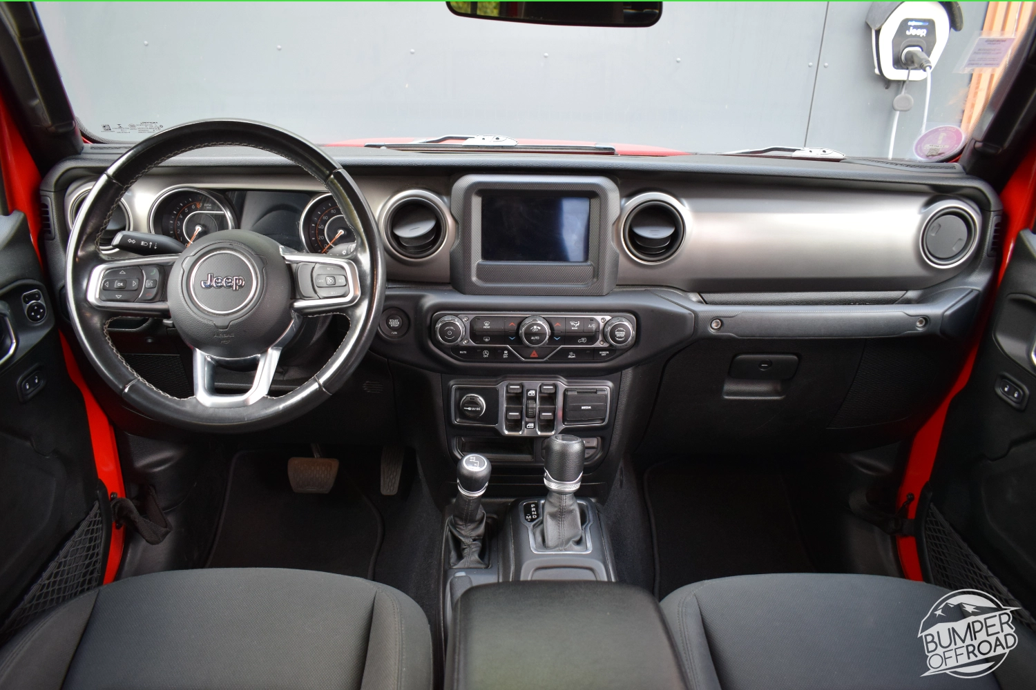 Jeep Gladiator 3,6 V6 E85 Colorado Red full