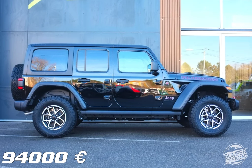 Jeep Wrangler JLU Black Pentastar V6 3,6l 24s VVT - 285 Cv Boite automatique 850RE 8 rapports
