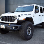 Jeep Wrangler Rubicon V8 392 HEMI Blanche full