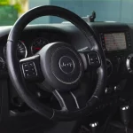 Jeep Wrangler JK Sahara 3.6L V6 Blanche full