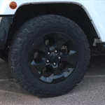 Jeep Wrangler JK Sahara 3.6L V6 Blanche full