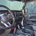 Jeep Wrangler 392 V8 Matte White full